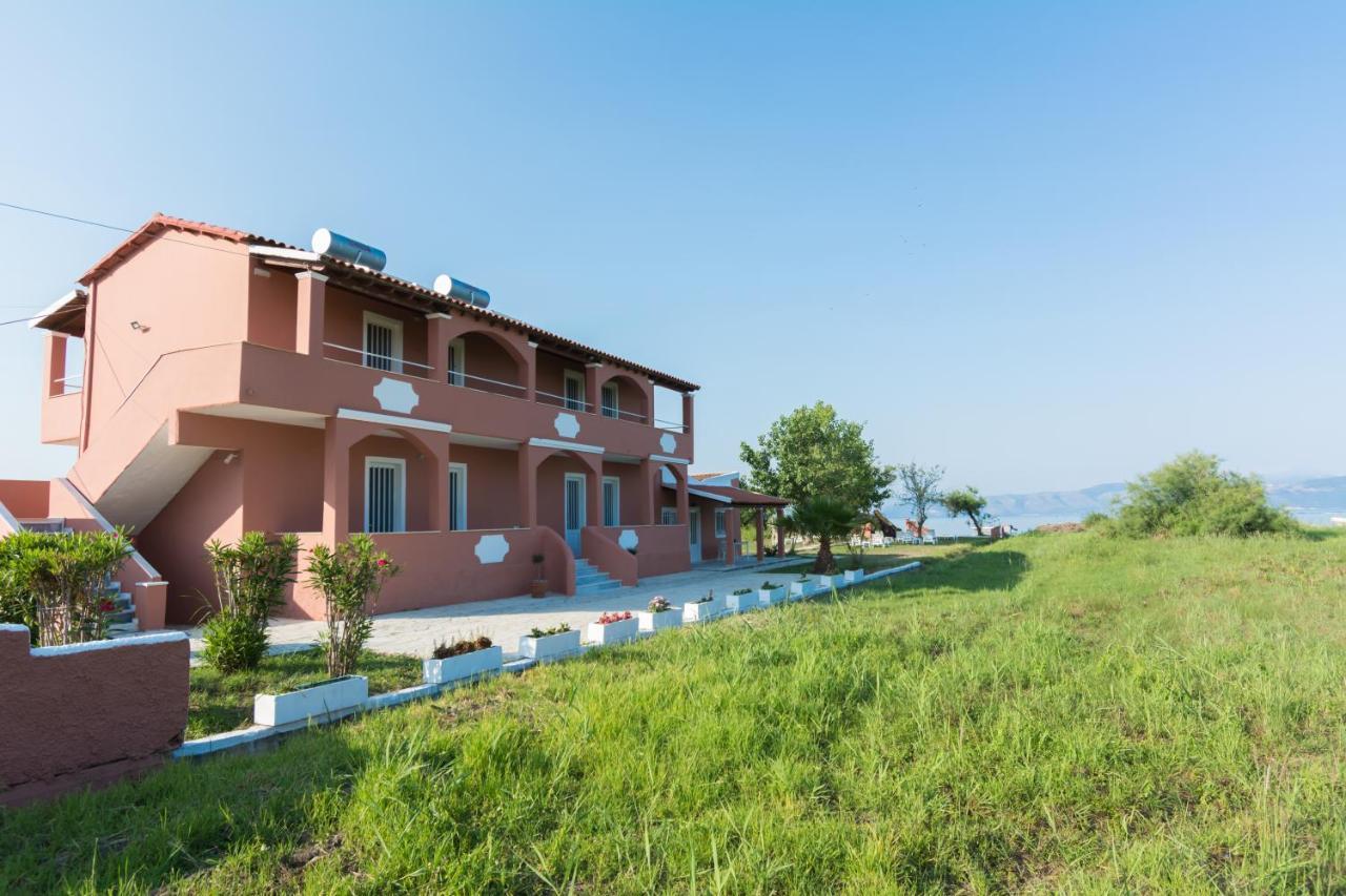 Melador Beachfront Apartments Kávos Exterior foto